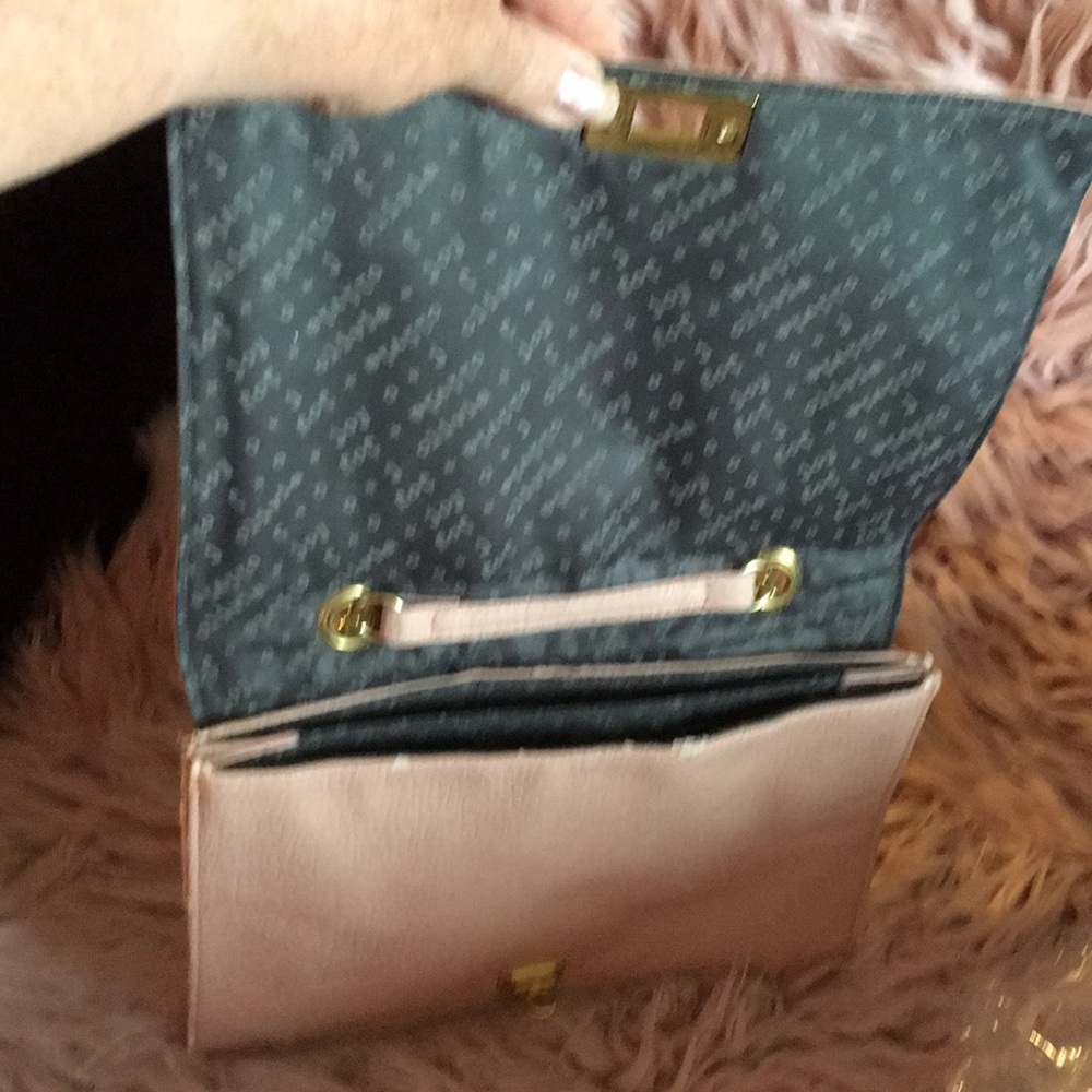 Handbag - Picture 3 of 3